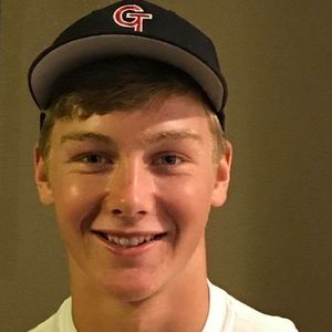 Meet your Posher, Aaron